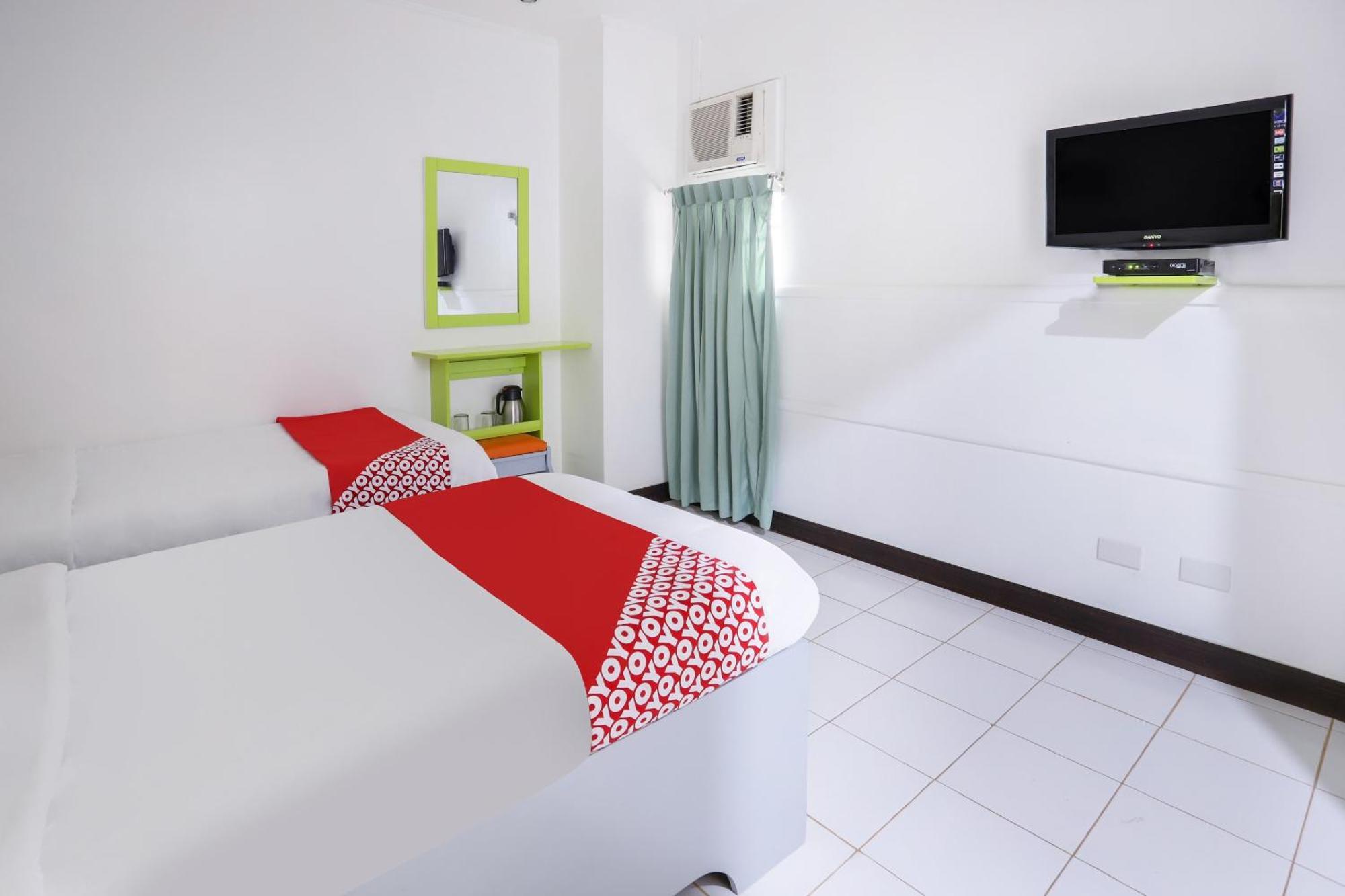 Oyo 210 Apple Tree Suites Cebu Extérieur photo