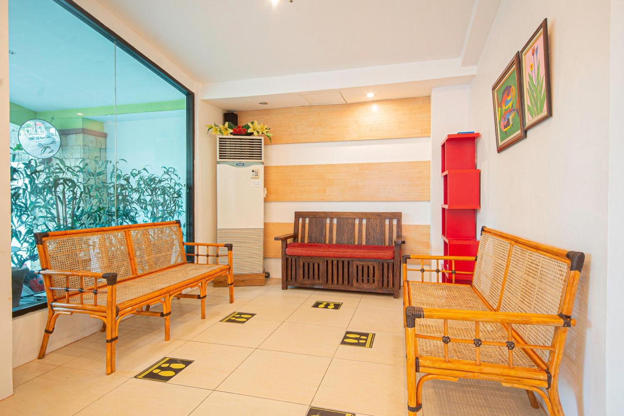Oyo 210 Apple Tree Suites Cebu Extérieur photo